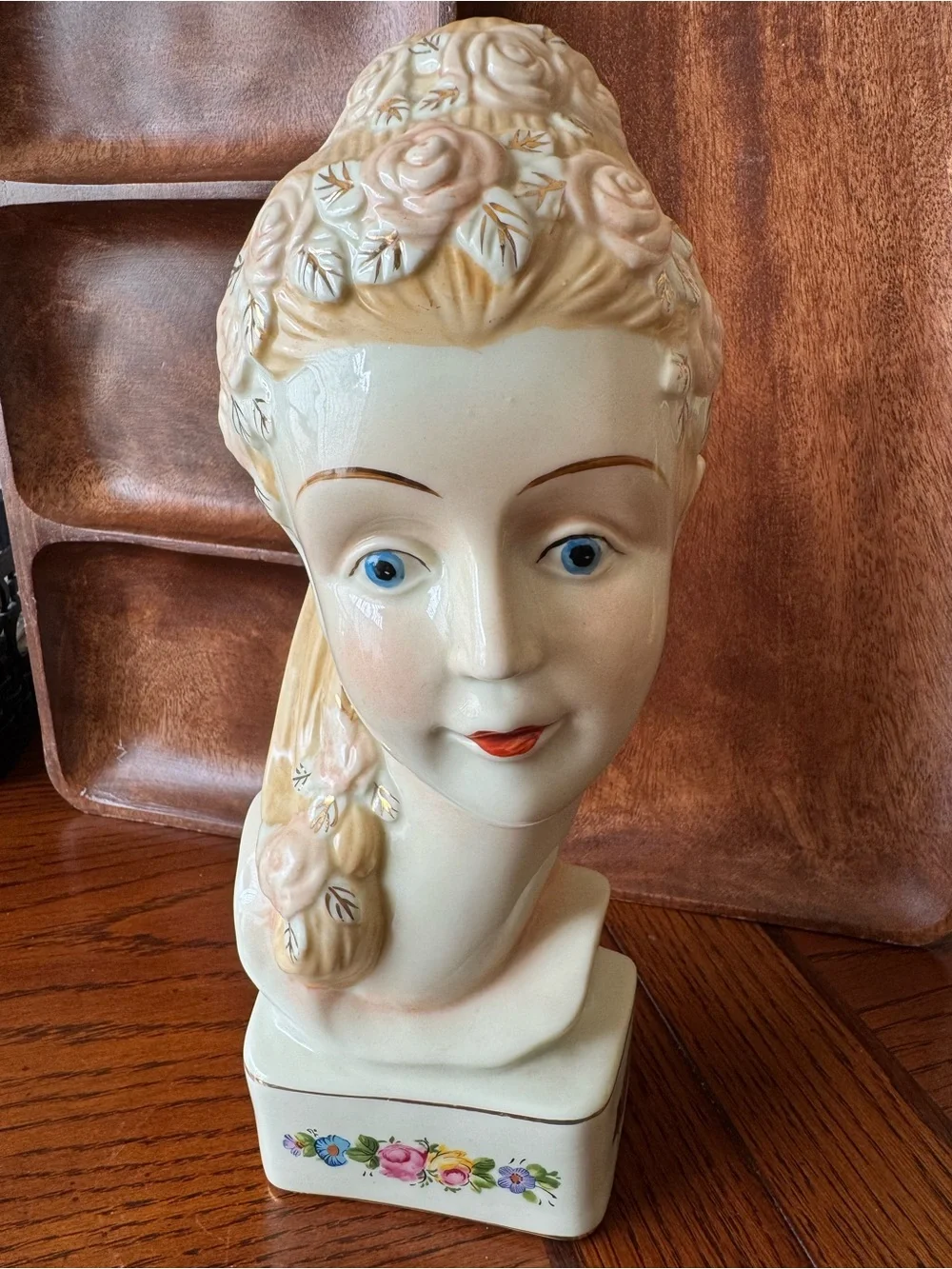 Vintage MCM Beautiful Lady Head Wall Pocket Vase Floral Porcelain Decor Roses